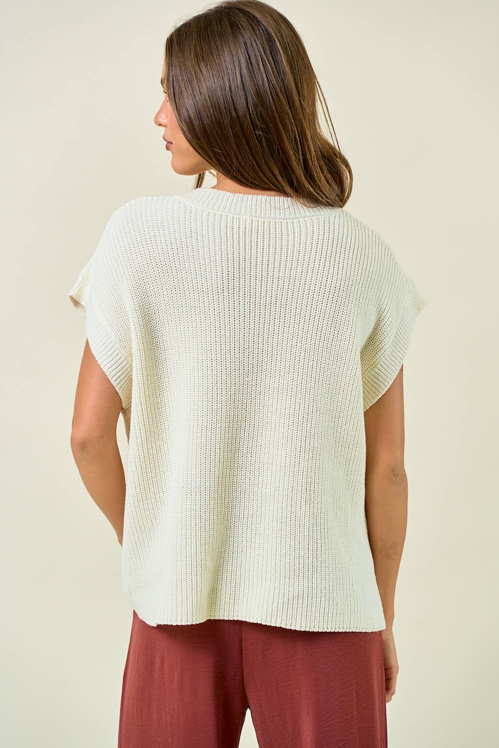 Cream and Blue Horseshoe Ribbed Sweater Vest