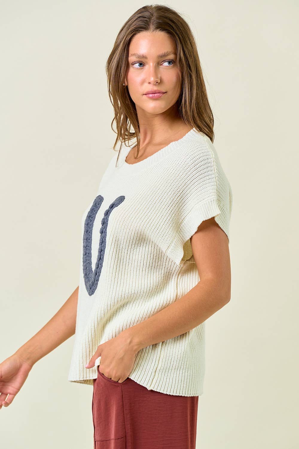 Cream and Blue Horseshoe Ribbed Sweater Vest
