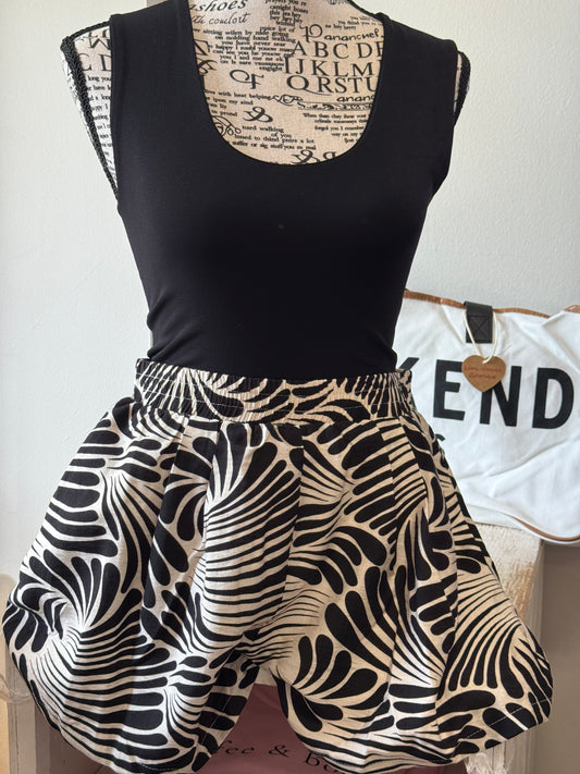 Black Print Woven Shorts-111653