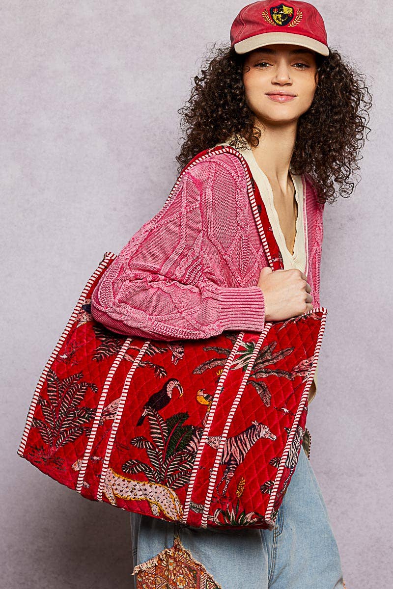 Red Jaguar Quilted Large Everyday Tote Bag - SMQP12