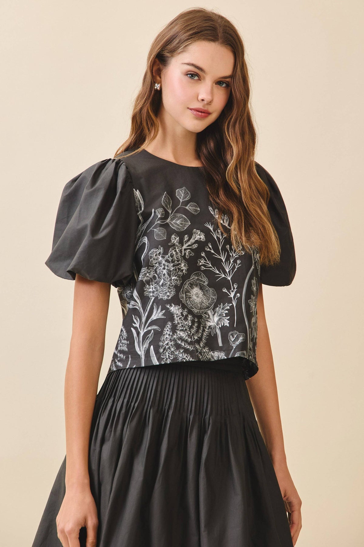 Black Botanical Print Puff Sleeve Top-149568