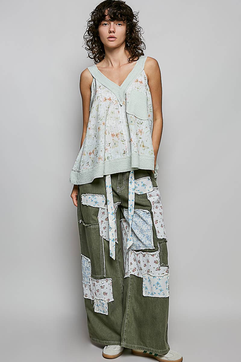 Sage Floral Print V-Neck Rib Patch Sleeveless Top-141768