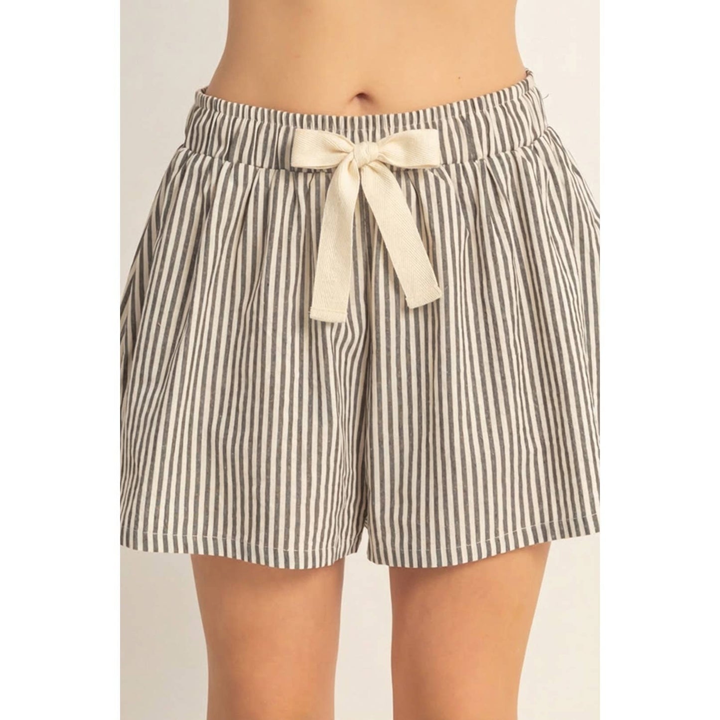 Black Striped Elastic Tie Waist Shorts - 11001