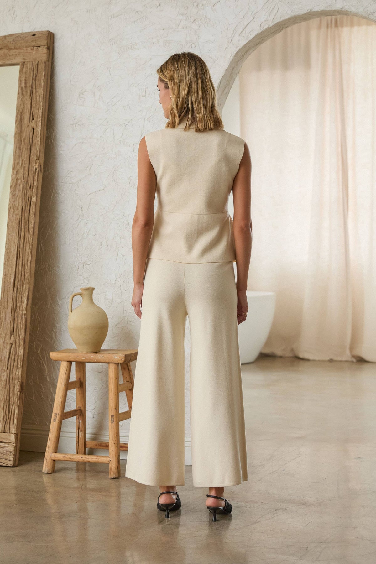 Ivory Sleeveless Collared Peplum Vest w/Detailed Buttons - 147433