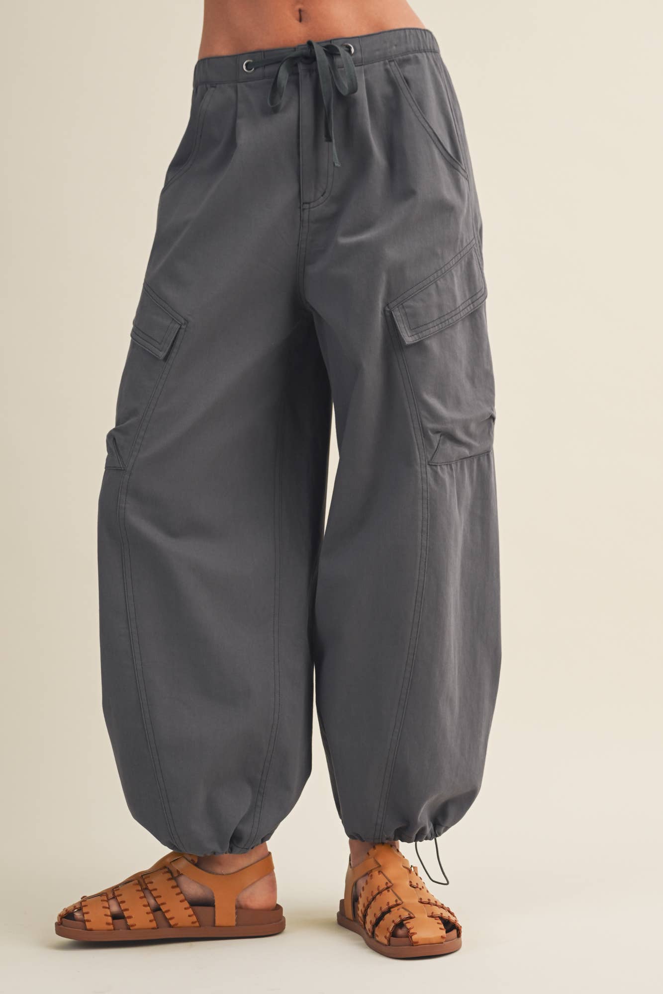 The 'Cargo' Pants in Washed Navy - 136559