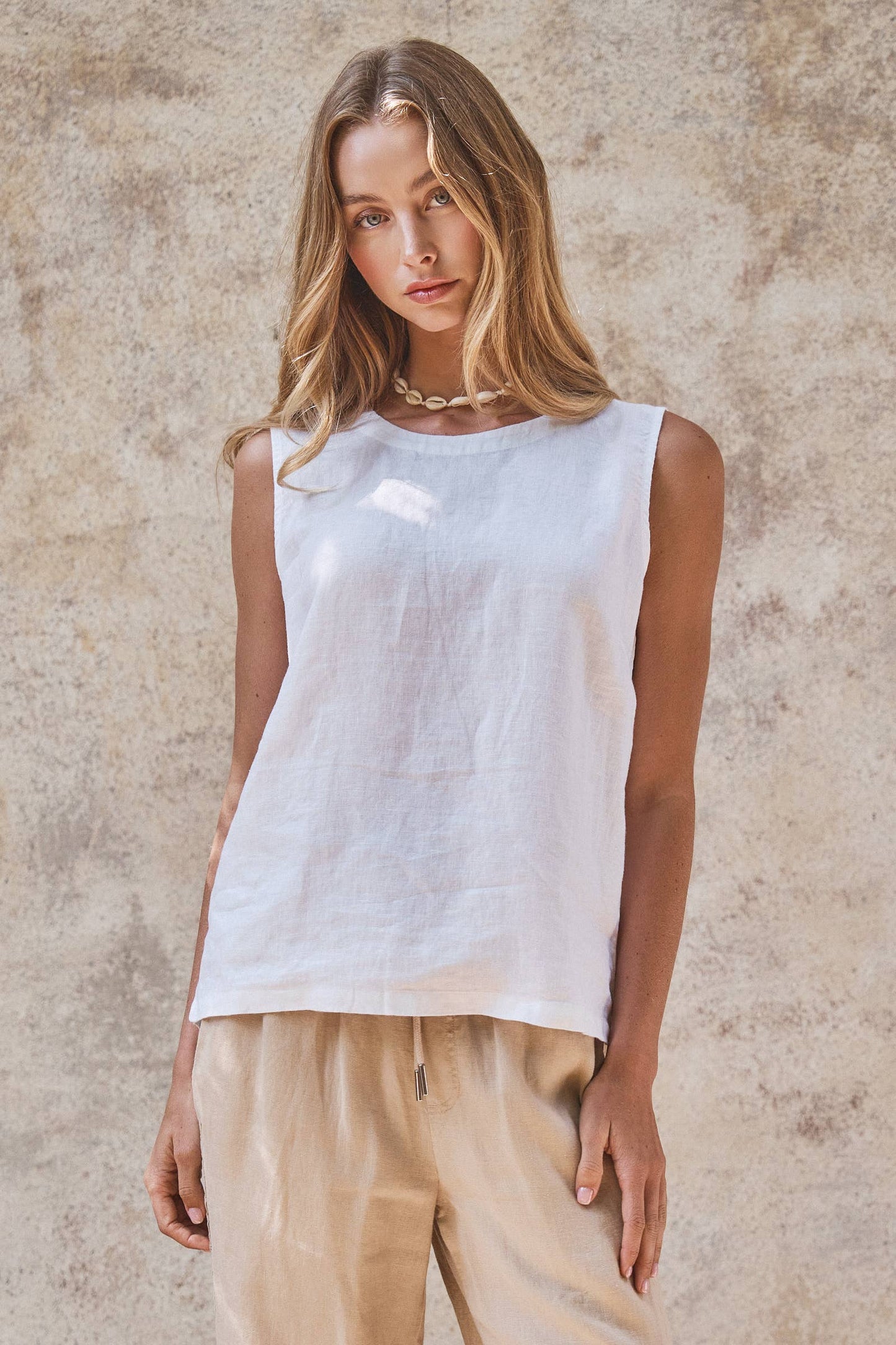 White Minimalist Keyhole Back Linen Sleeveless Top-141449