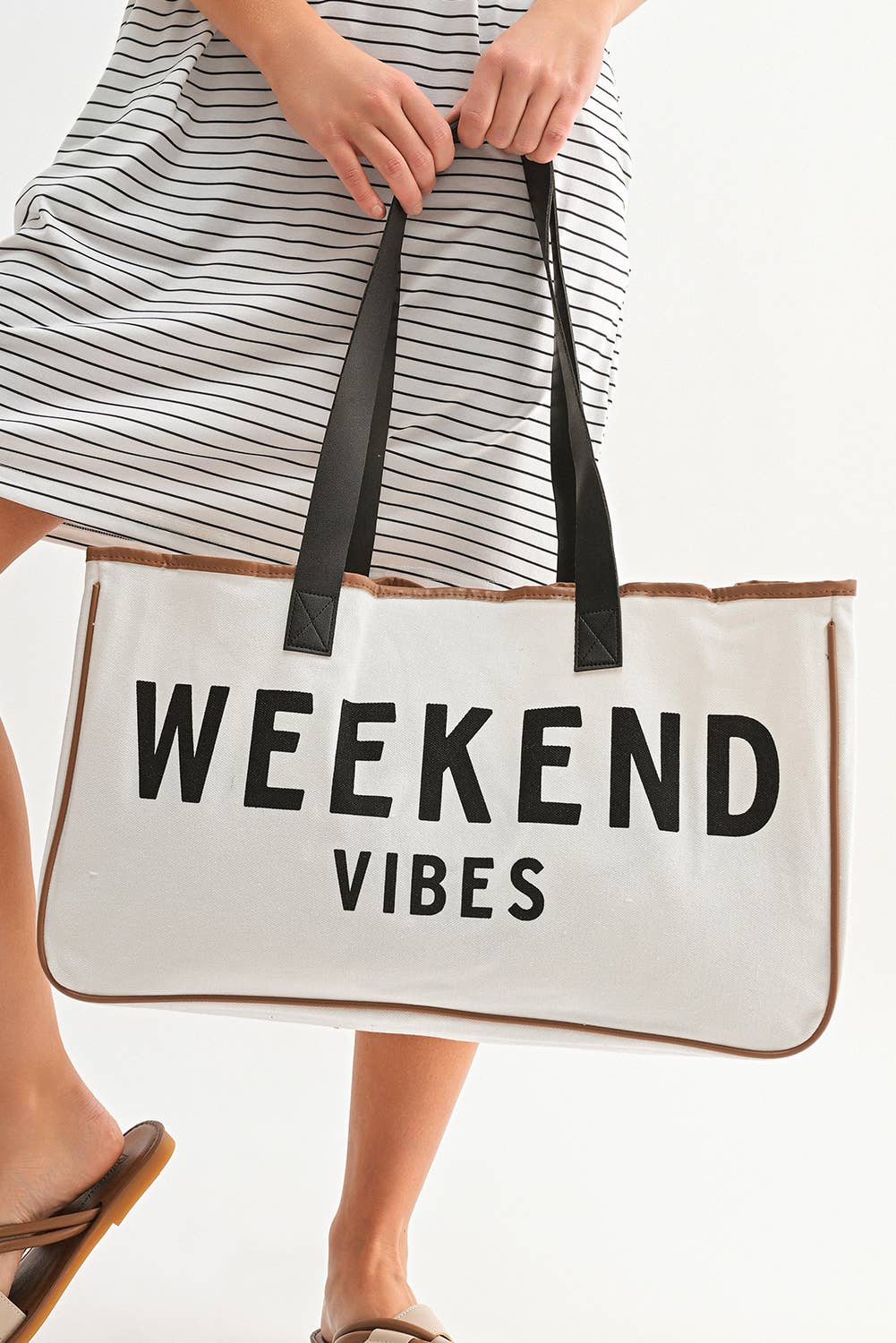 White 'Weekend Vibes' Canvas Tote-BH0351