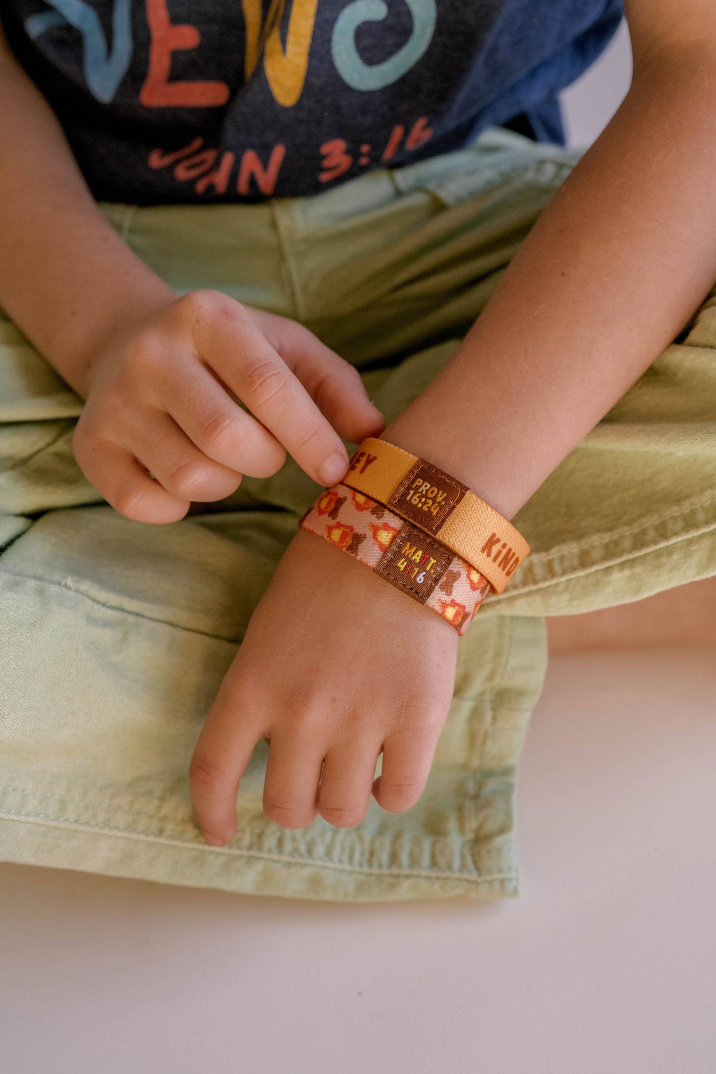 Orange Band Kind Words Kids Bracelet -" Kind Words are Like Honey"